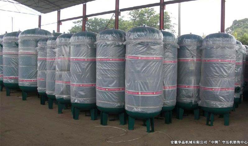 儲(chǔ)氣罐、冷干機(jī)、精密過(guò)濾器